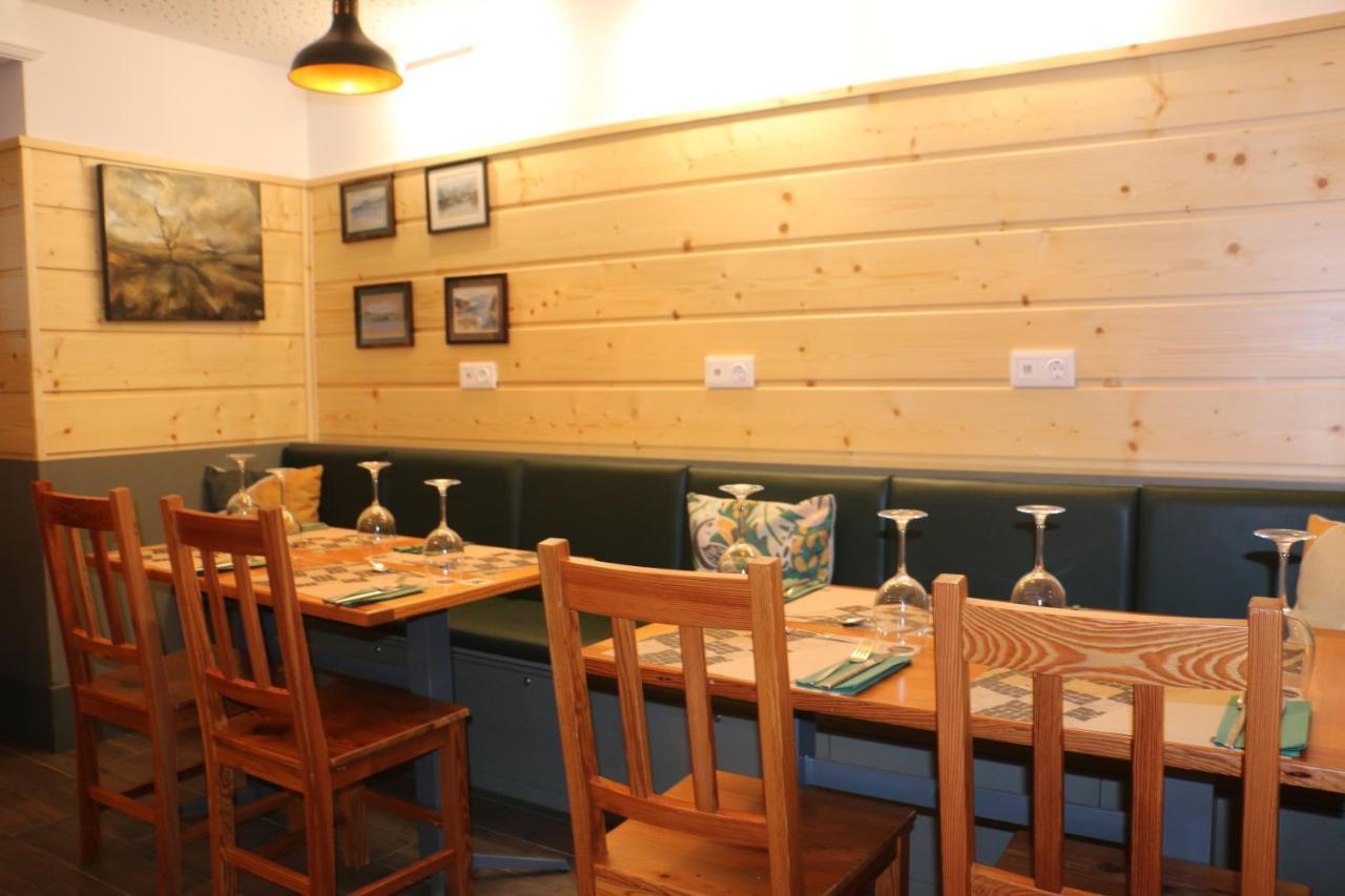 Alianca Cafe & Hostel อังกรา ดู เอโรอิสโม ภายนอก รูปภาพ